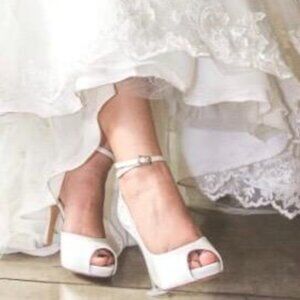 Erijunor  Peep Toe Side Open Rhinestones Platform Satin Bridal Wedding Party 9.5